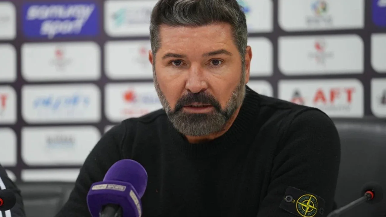 Sakaryaspor’un Yeni Teknik Direktörü Hakan Kutlu Oldu